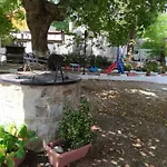 Avli Kókkinon Nerón