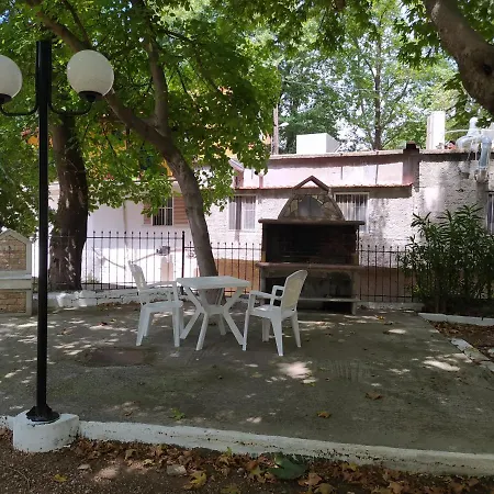 Aparthotel Avli Kokkino Nero