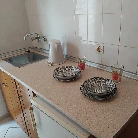 Avli Hotel apartamentowy Kókkinon Nerón